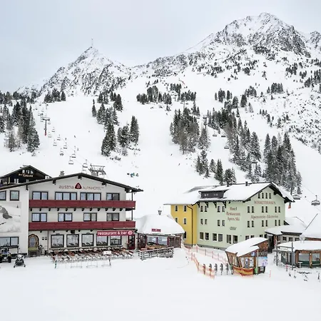Szálloda Austria Alpinhotel In Out An Der Edelweissbahn 3*