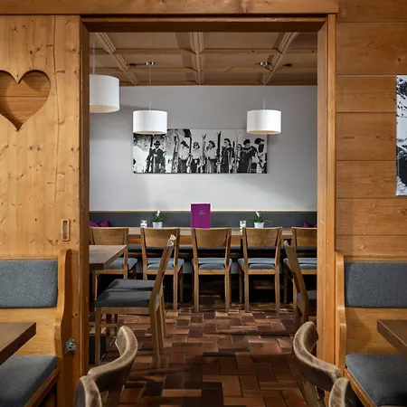 Austria Alpinhotel In Out An Der Edelweissbahn Szálloda Obertauern