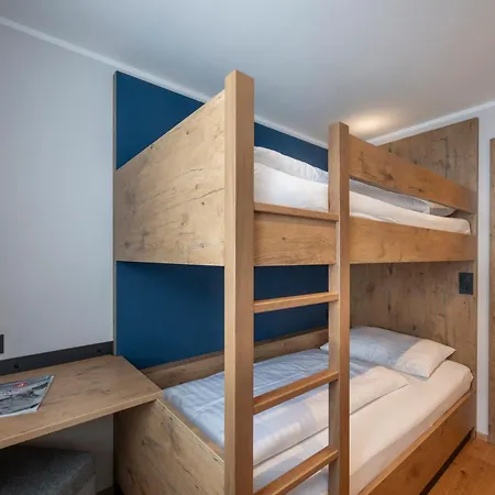 Szálloda Austria Alpinhotel In Out An Der Edelweissbahn