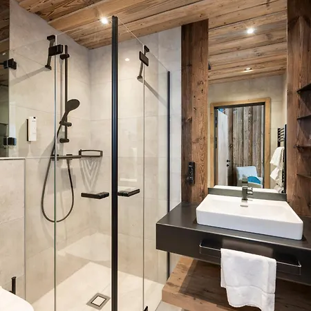 Austria Alpinhotel In Out An Der Edelweissbahn Obertauern