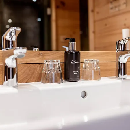 Szálloda Austria Alpinhotel In Out An Der Edelweissbahn Obertauern